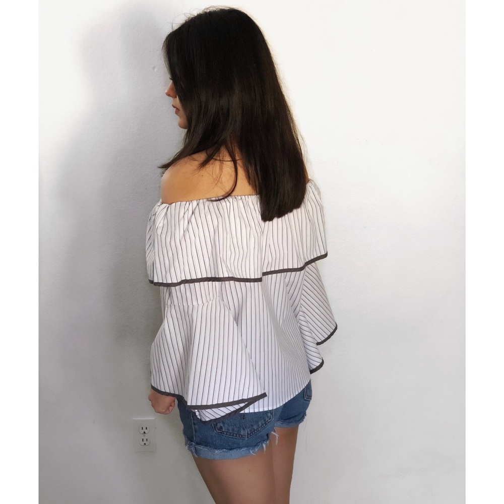 🔻(LAST)SALE Lila Grey Top - Picture 5 of 5